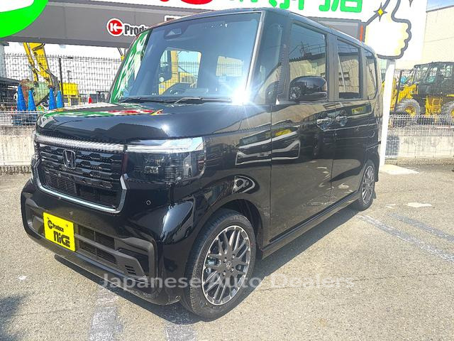 HONDA N-BOX CUSTOM
