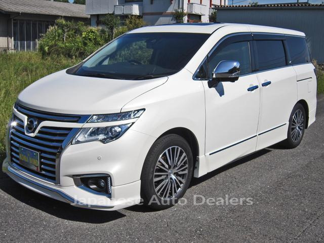 NISSAN ELGRAND