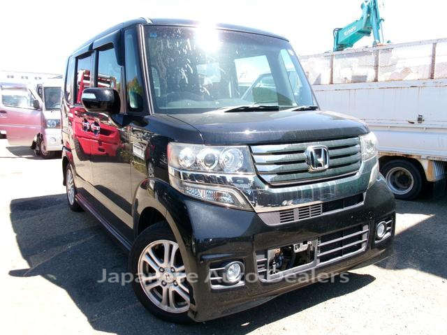 HONDA N-BOX CUSTOM