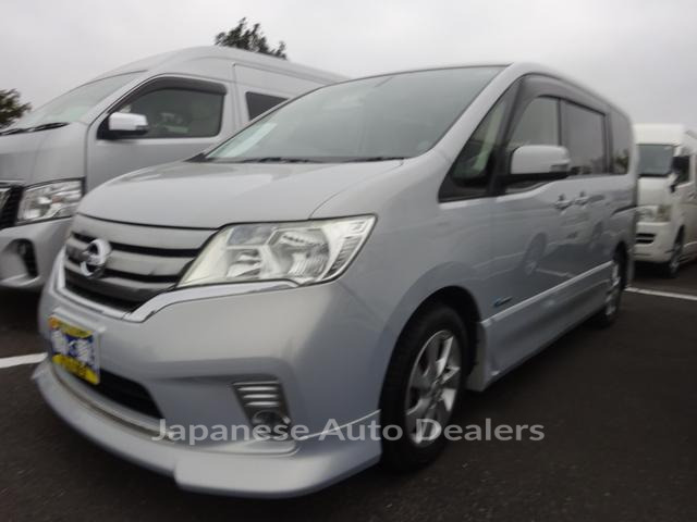 NISSAN SERENA