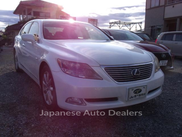 LEXUS LS