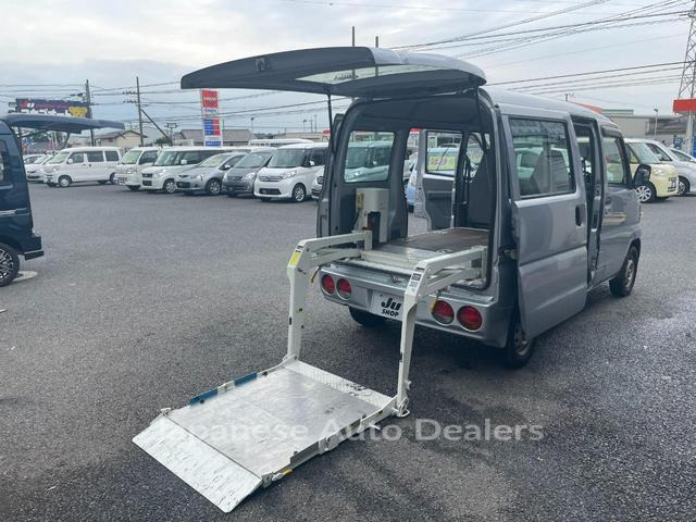 NISSAN CLIPPER VAN