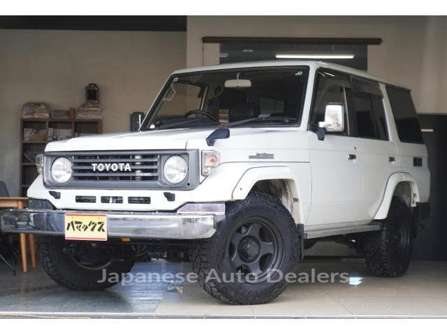TOYOTA LAND CRUISER 70