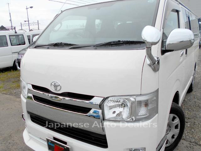TOYOTA HIACE VAN