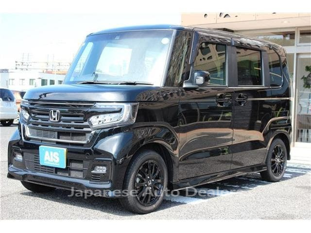 HONDA N-BOX CUSTOM