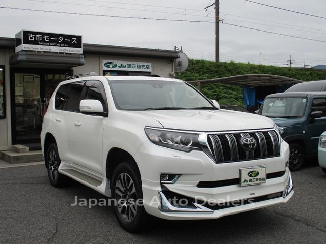TOYOTA LAND CRUISER PRADO