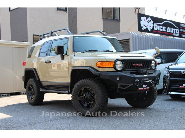 TOYOTA FJ CRUISER
