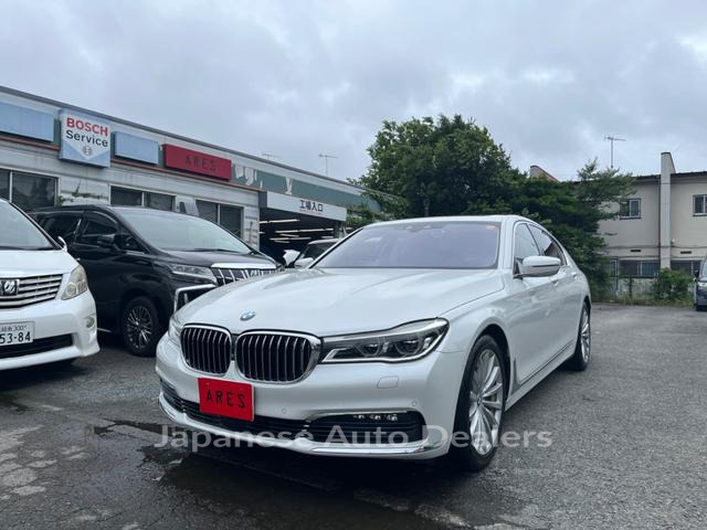 BMW 7 SERIES