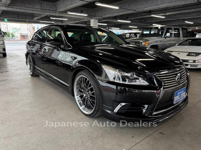 LEXUS LS