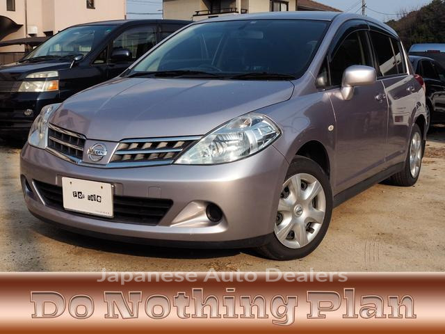 NISSAN TIIDA