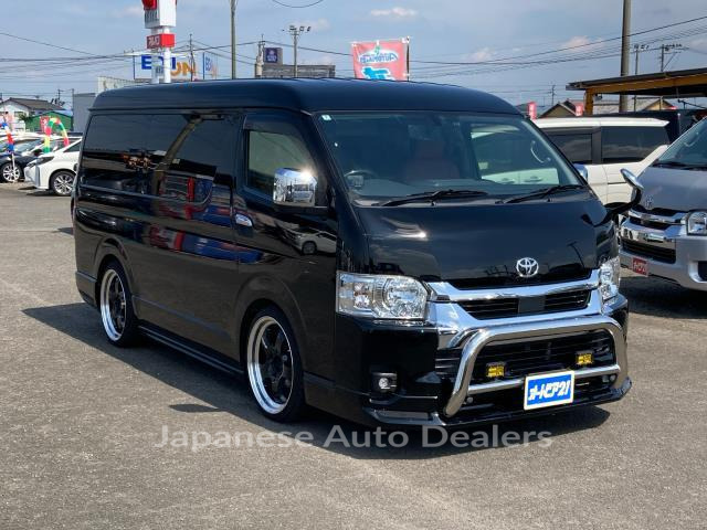 TOYOTA HIACE WAGON