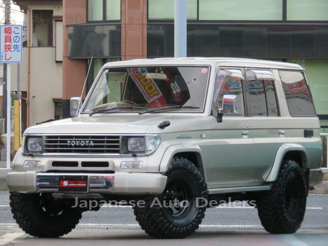 TOYOTA LAND CRUISER PRADO
