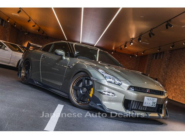 NISSAN GT-R