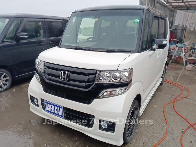 HONDA N-BOX CUSTOM