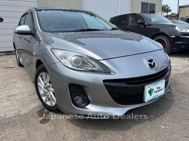 MAZDA AXELA SPORT