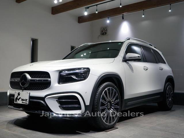 MERCEDES BENZ GLB