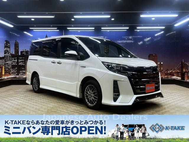 TOYOTA NOAH