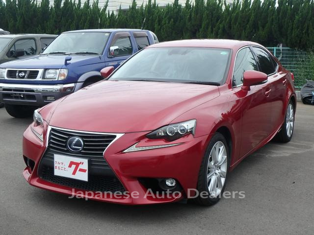 LEXUS IS