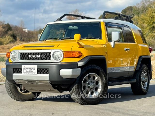TOYOTA FJ CRUISER