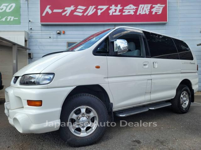 MITSUBISHI DELICA SPACE GEAR