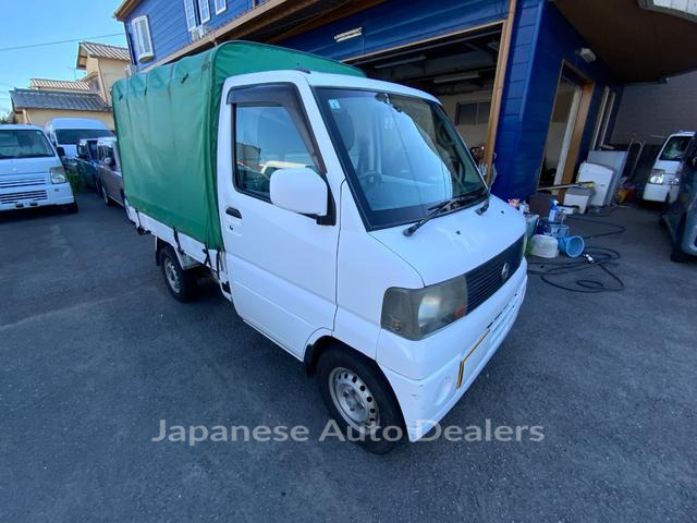NISSAN NT100CLIPPER TRUCK