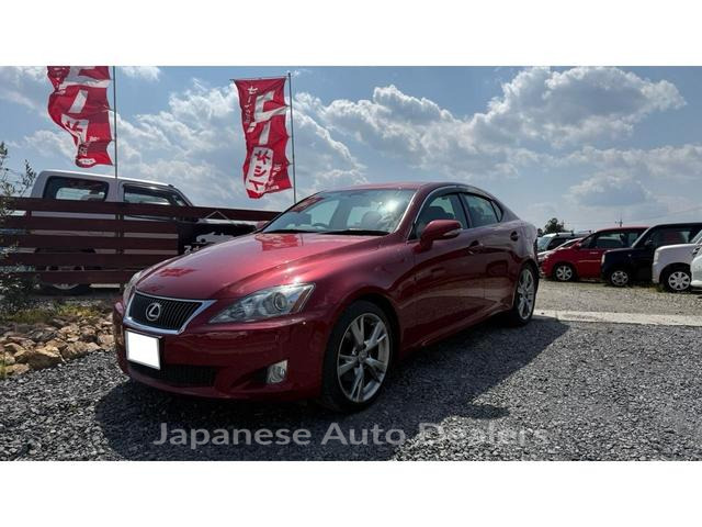 LEXUS IS
