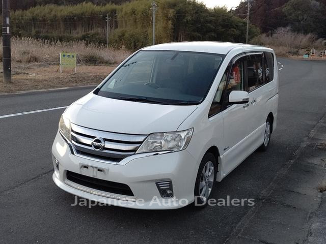 NISSAN SERENA