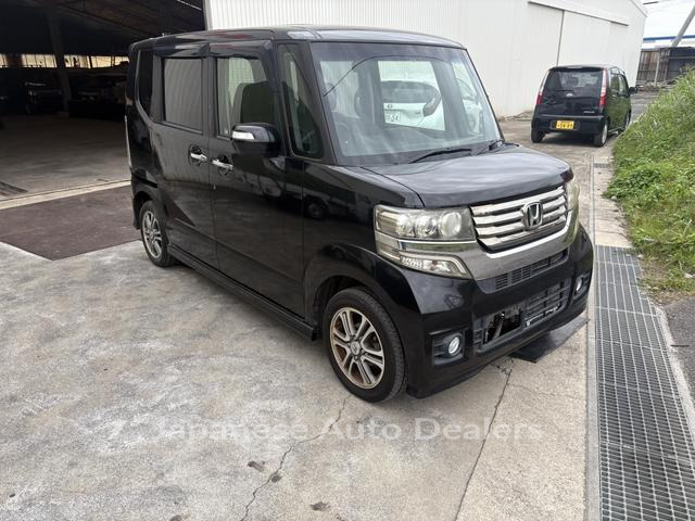 HONDA N-BOX CUSTOM