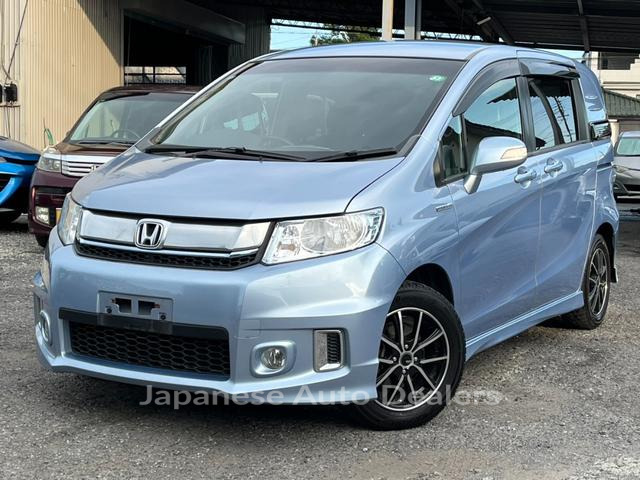 HONDA FREED SPIKE HYBRID