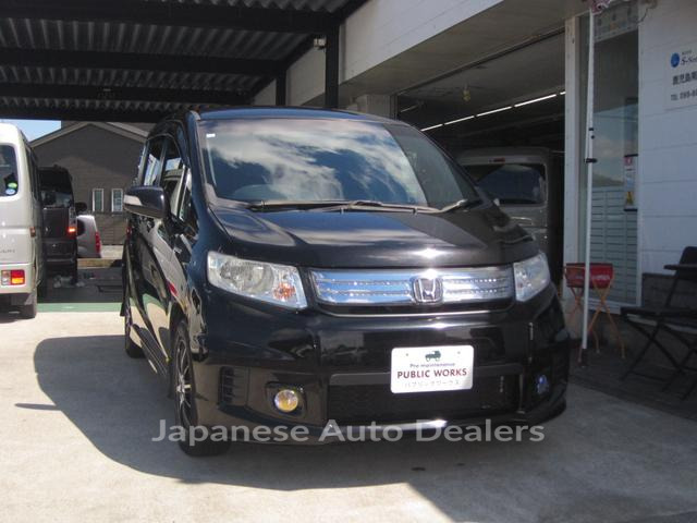 HONDA FREED SPIKE HYBRID