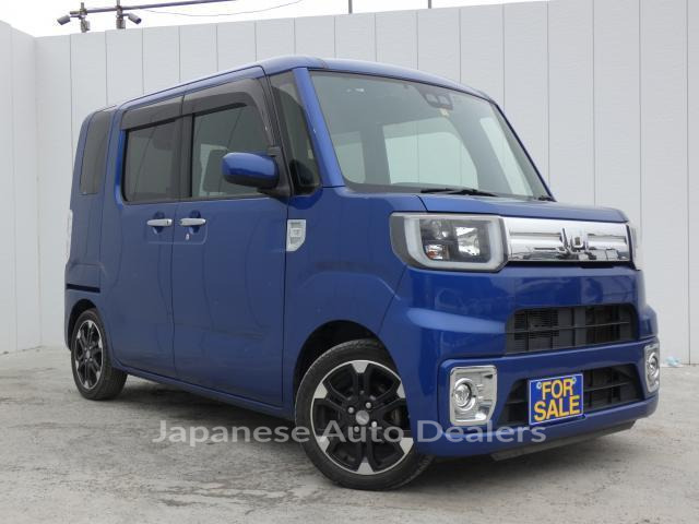 DAIHATSU WAKE