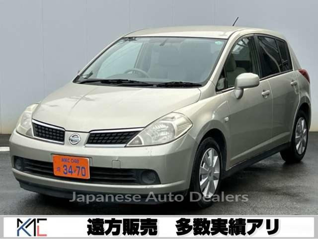 NISSAN TIIDA