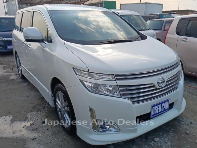 NISSAN ELGRAND