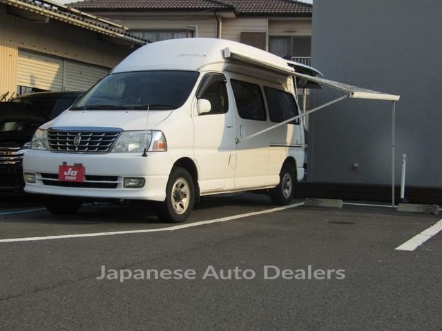 TOYOTA GRAND HIACE