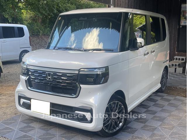 HONDA N-BOX CUSTOM