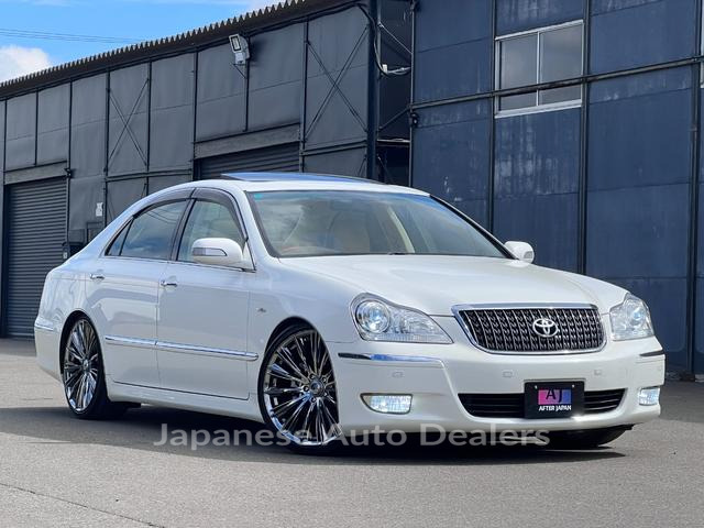TOYOTA CROWN MAJESTA