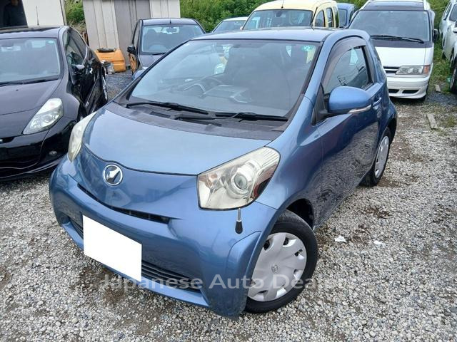 TOYOTA IQ