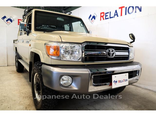 TOYOTA LAND CRUISER 70