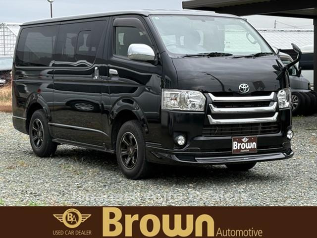 TOYOTA HIACE VAN