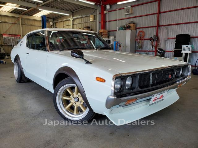 NISSAN SKYLINE