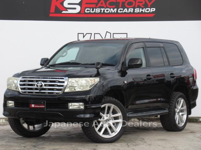 TOYOTA LAND CRUISER
