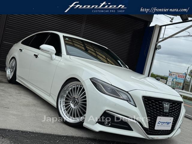 TOYOTA CROWN HYBRID