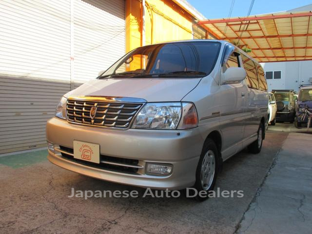 TOYOTA GRAND HIACE