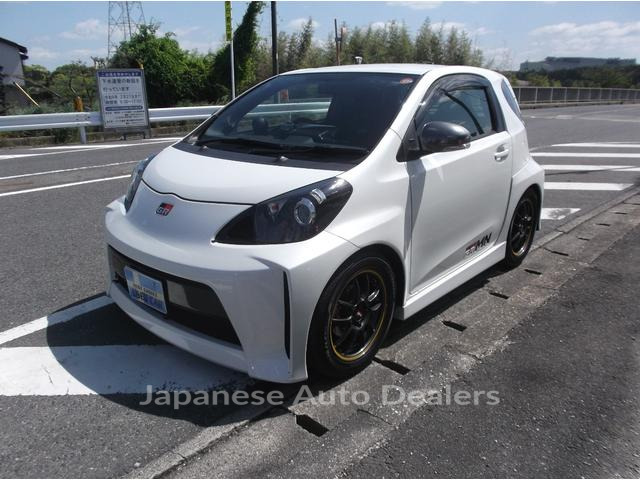 TOYOTA IQ
