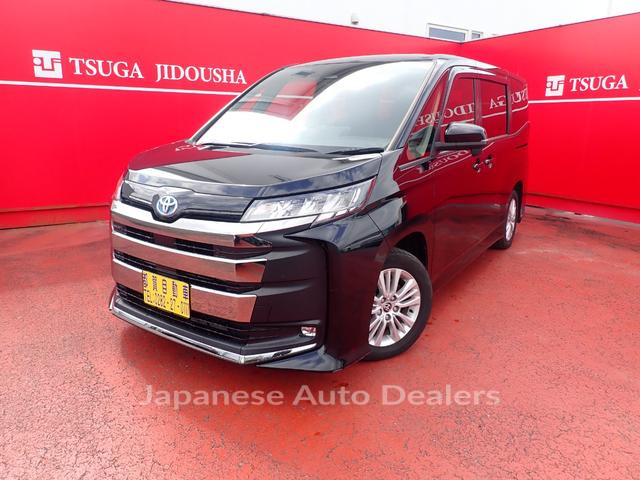 TOYOTA NOAH