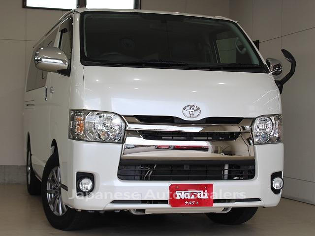 TOYOTA HIACE VAN