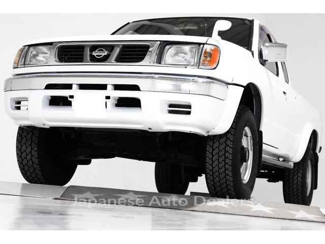 NISSAN DATSUN PICK UP