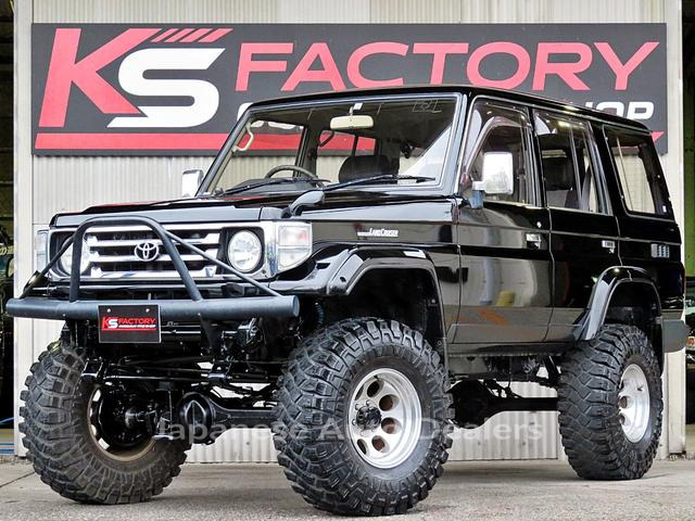 TOYOTA LAND CRUISER 70