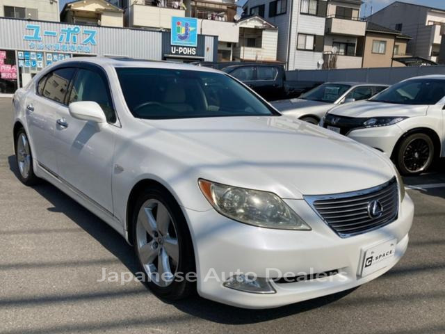 LEXUS LS