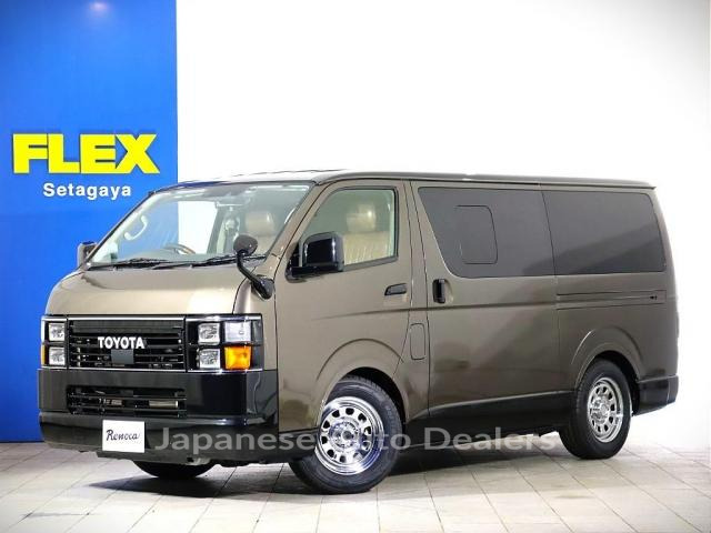 TOYOTA HIACE VAN